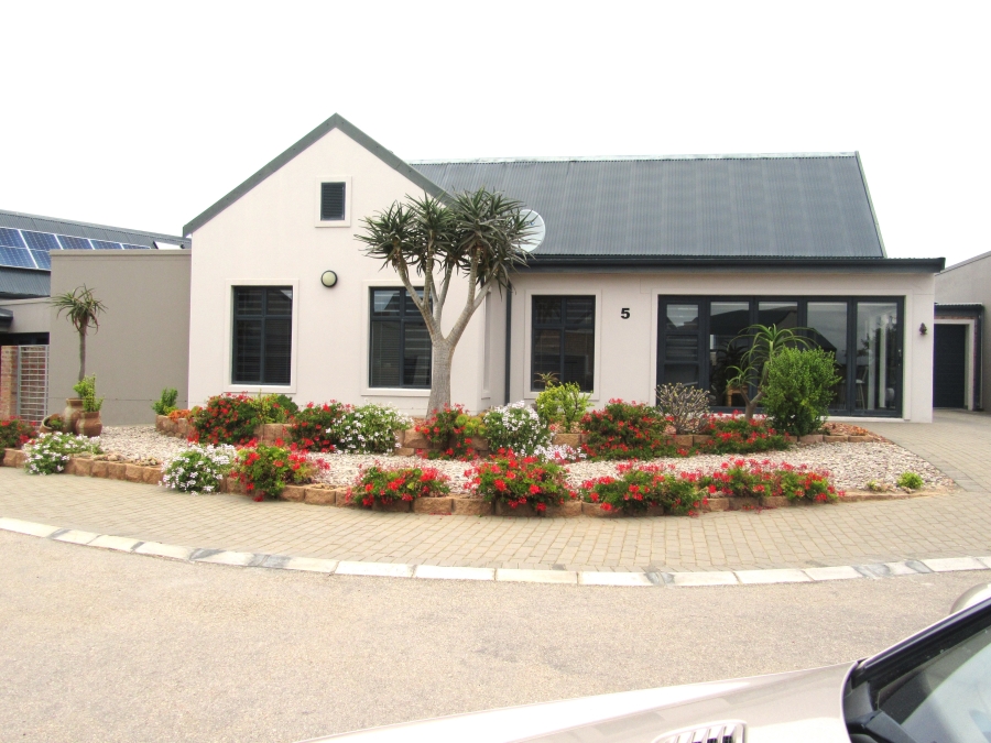 3 Bedroom Property for Sale in Hartenbos Central Western Cape